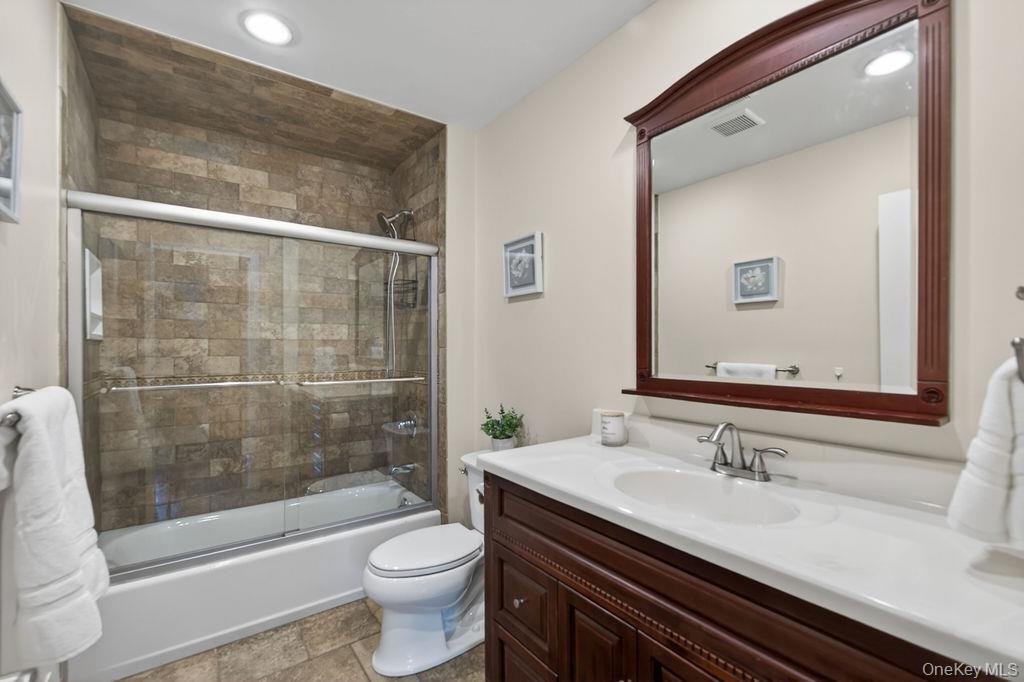 461 Stratton Road New Rochelle, NY 10804 - Photo 21 of 49