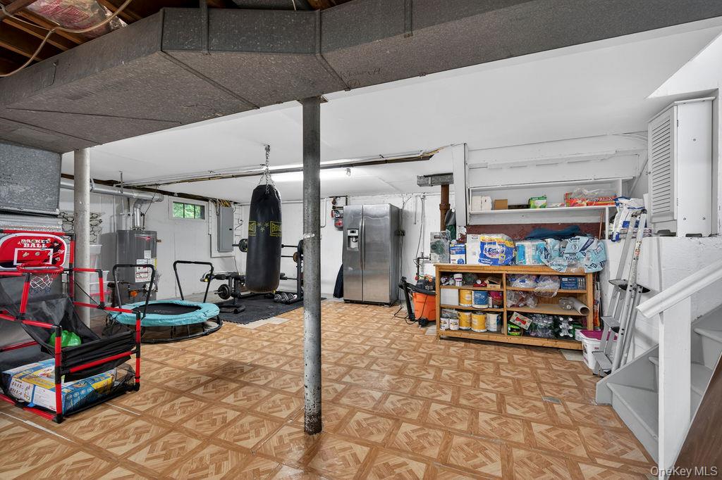 461 Stratton Road New Rochelle, NY 10804 - Photo 31 of 49