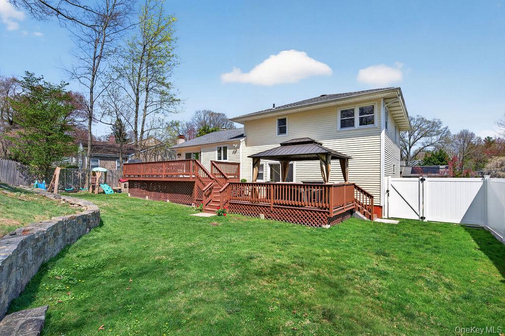 461 Stratton Road New Rochelle, NY 10804 - Photo 33 of 49