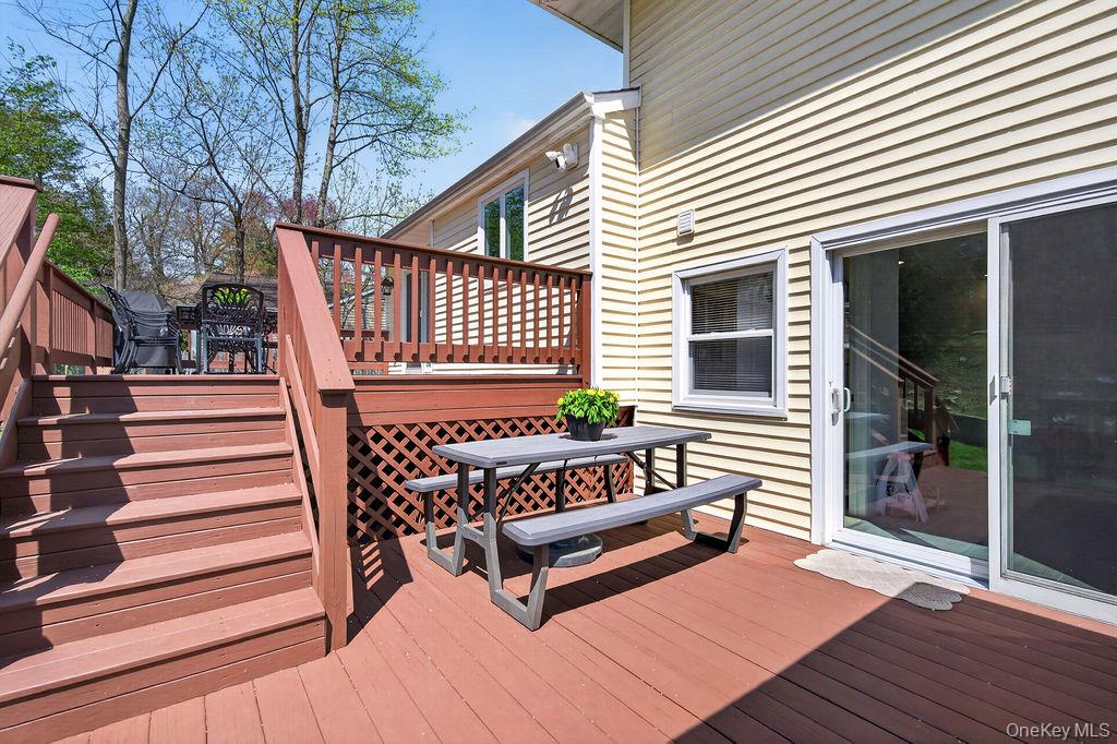 461 Stratton Road New Rochelle, NY 10804 - Photo 38 of 49