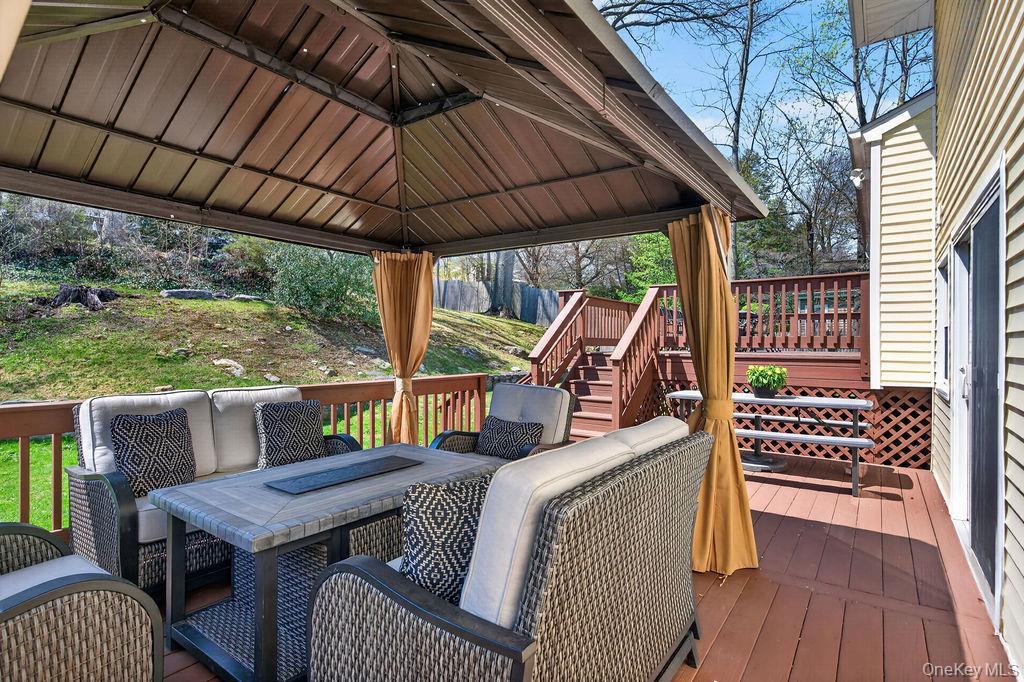 461 Stratton Road New Rochelle, NY 10804 - Photo 39 of 49