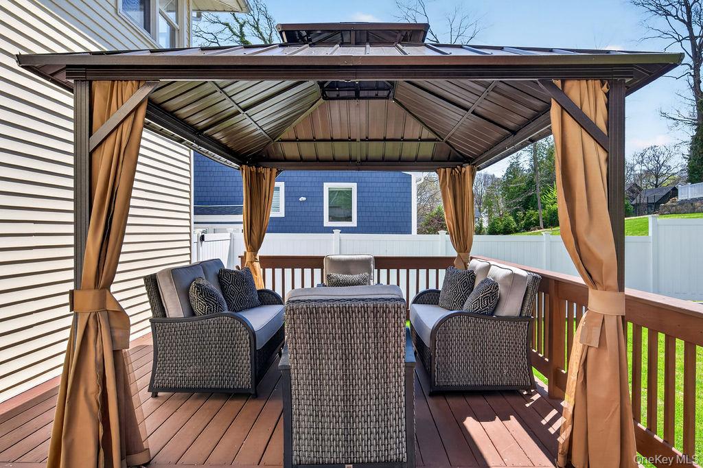 461 Stratton Road New Rochelle, NY 10804 - Photo 40 of 49
