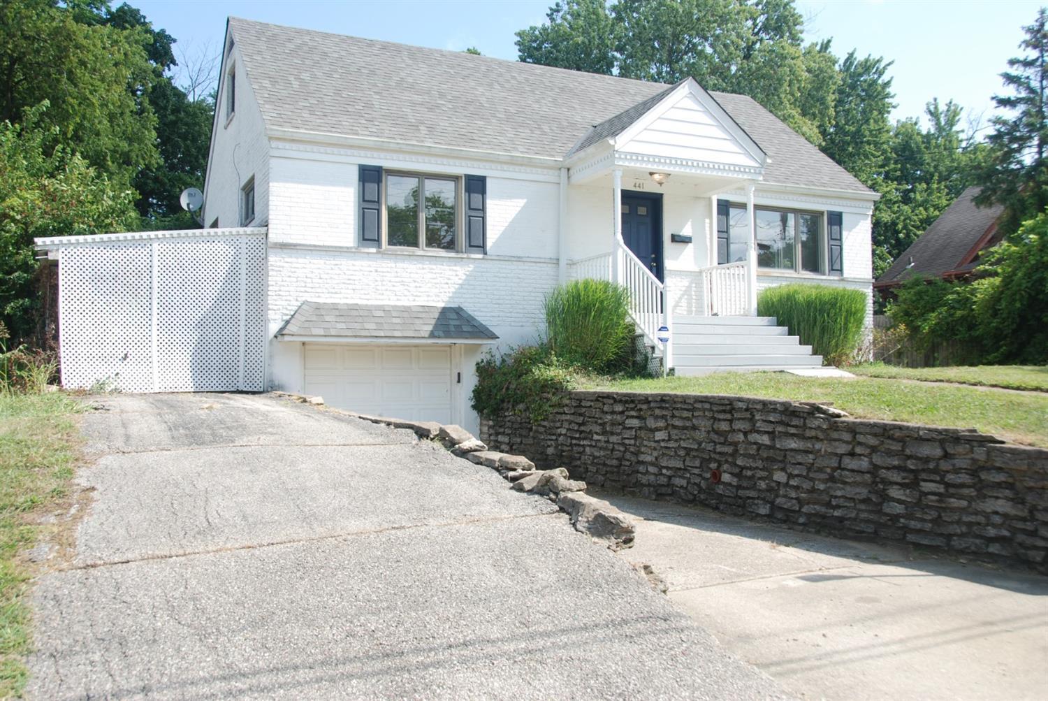 441 Samoht Ridge Road Cincinnati, OH 45238 - Photo 3 of 18 Gallery Image 3