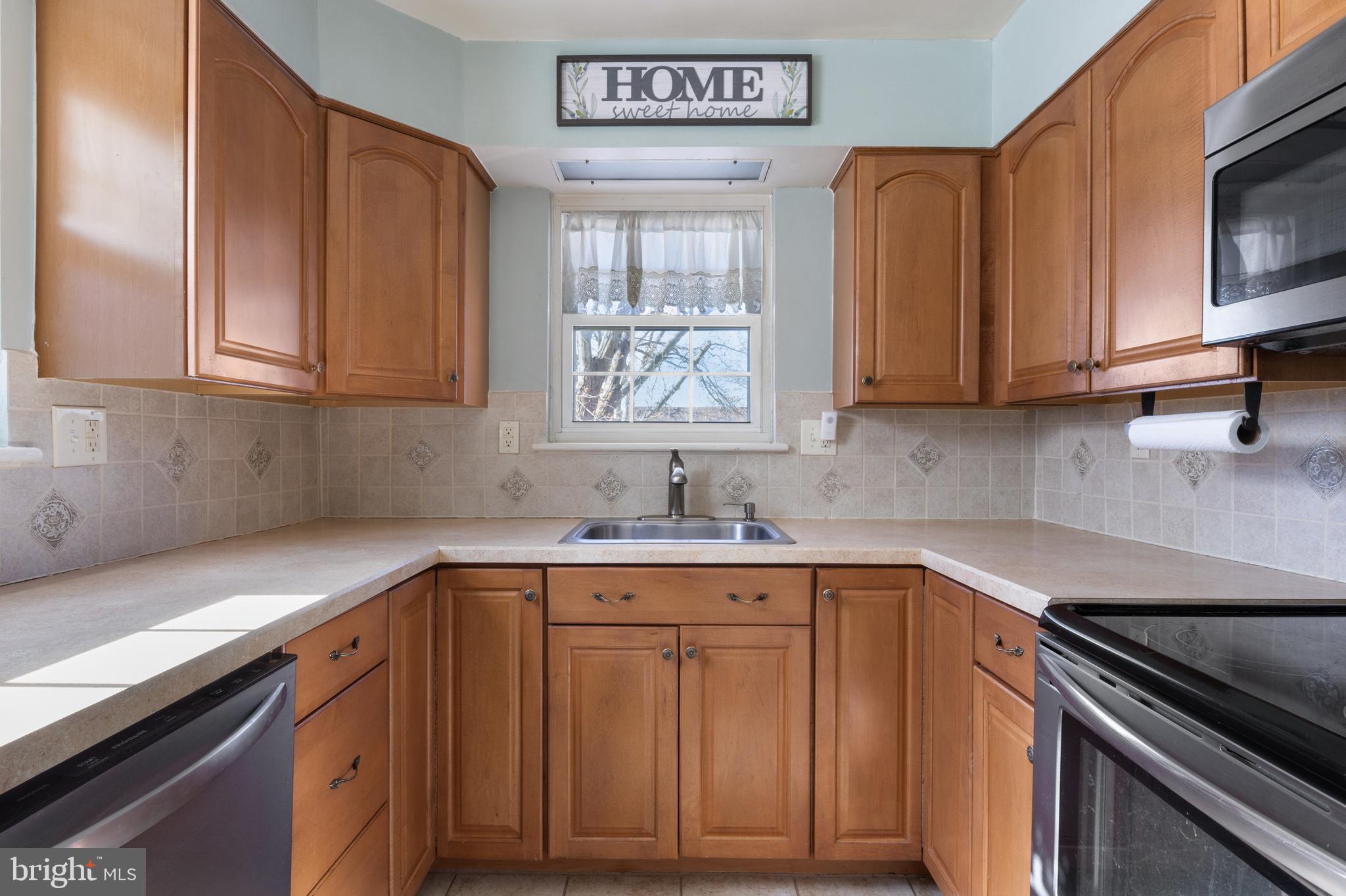814 Rathton Road York, PA 17403 - Photo 14 of 52 Gallery Image 14