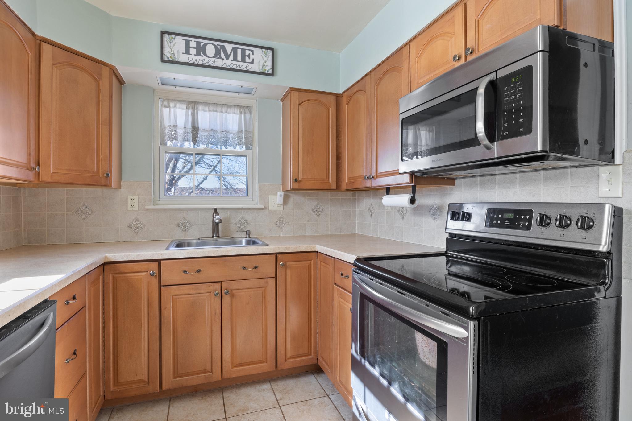 814 Rathton Road York, PA 17403 - Photo 15 of 52 Gallery Image 15