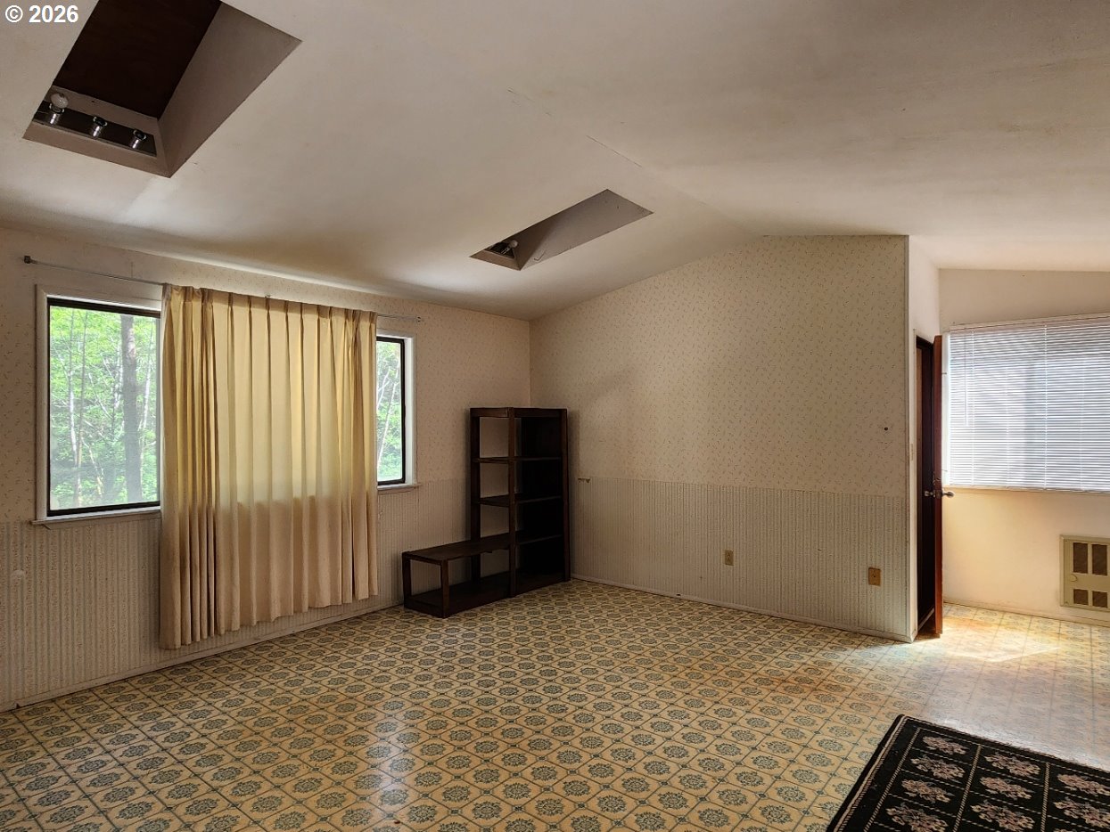 92839 Orchard Road Port Orford, OR 97465 - Photo 23 of 44 Bedroom