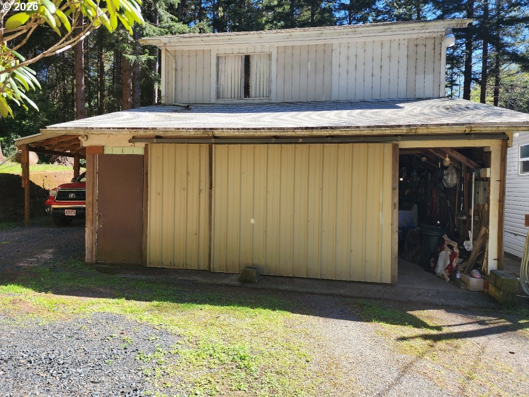 92839 Orchard Road Port Orford, OR 97465 - Photo 33 of 44 Garage