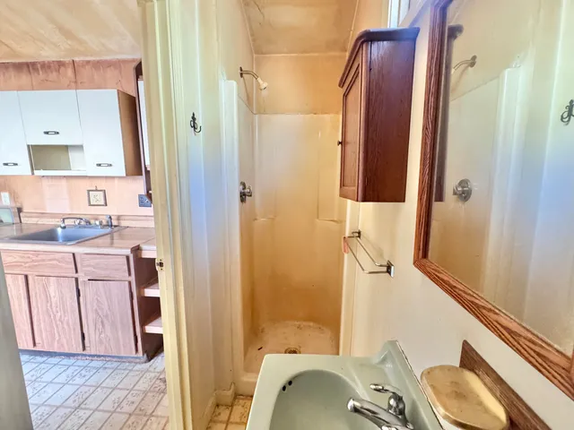 $100,000 | 6 Linden Avenue, Old Orchard Beach, ME 04064