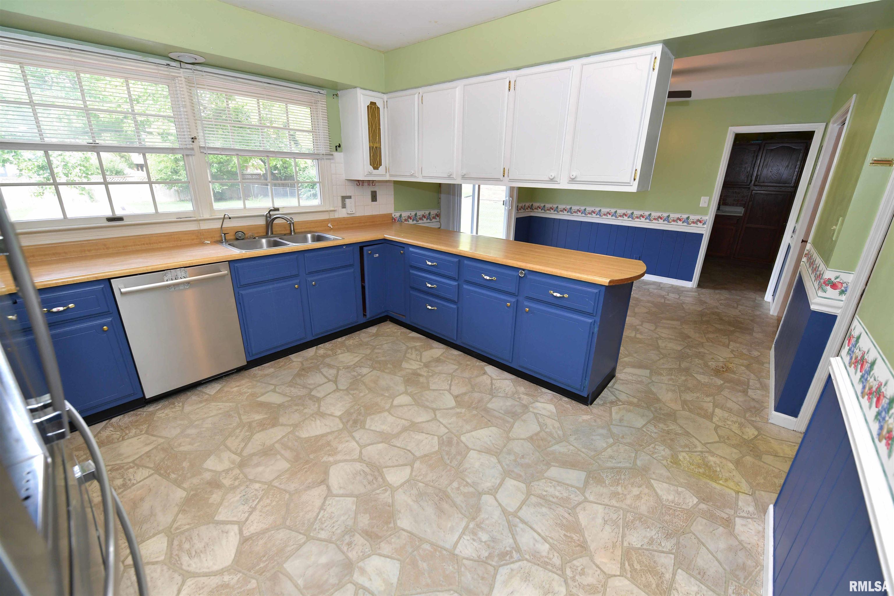 5617 North Sheridan Road Peoria, IL 61614 - Photo 16 of 62 Gallery Image 16