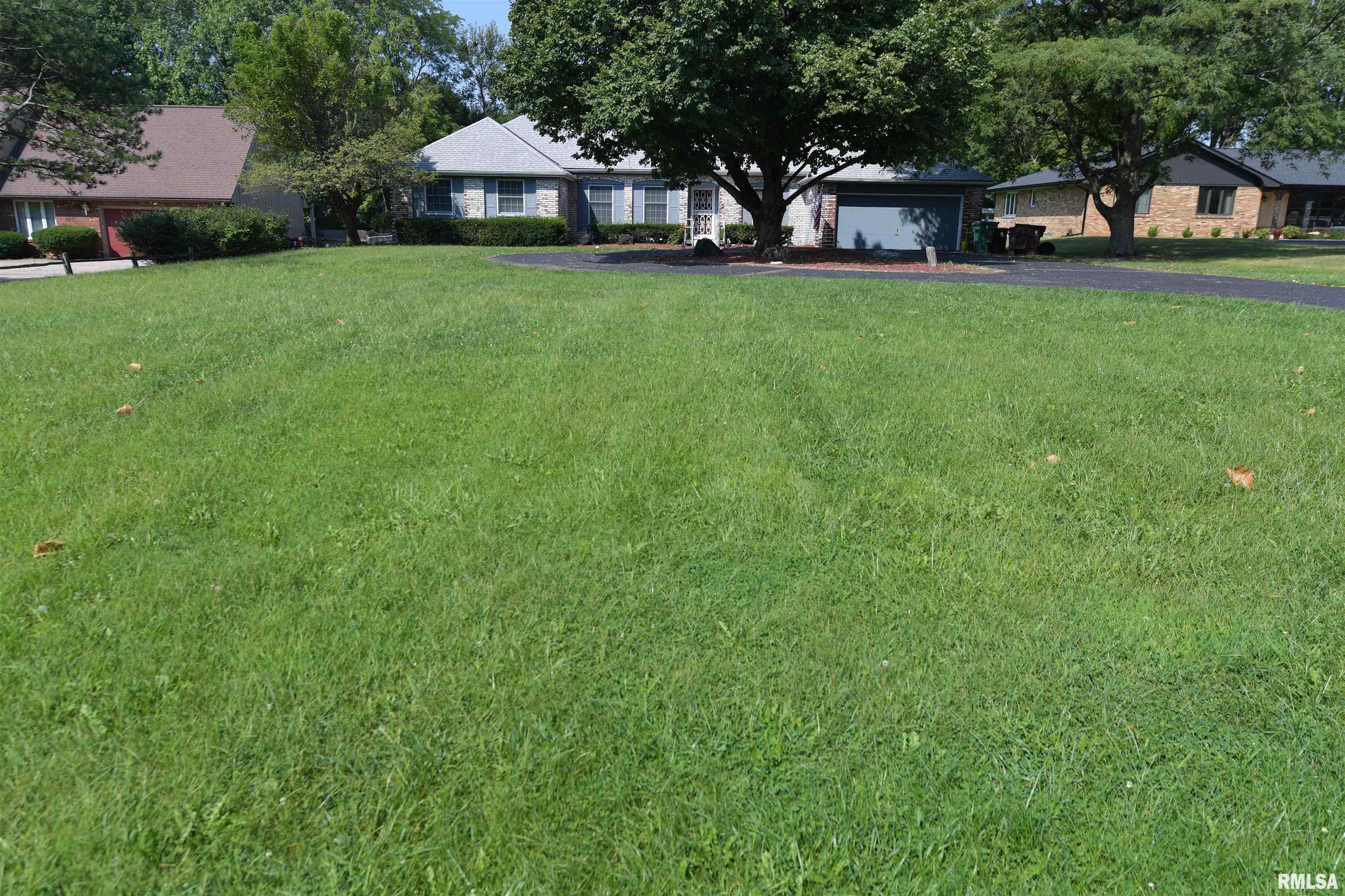 5617 North Sheridan Road Peoria, IL 61614 - Photo 2 of 62 Gallery Image 2