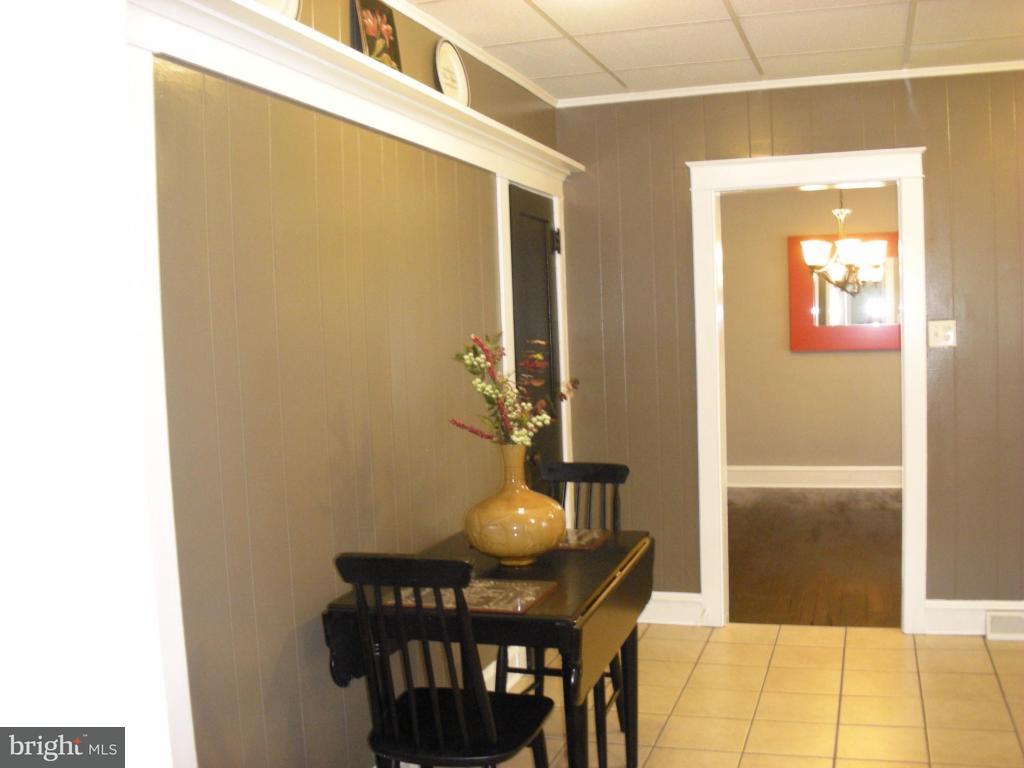 347 Front Street Lititz, PA 17543 - Photo 13 of 38