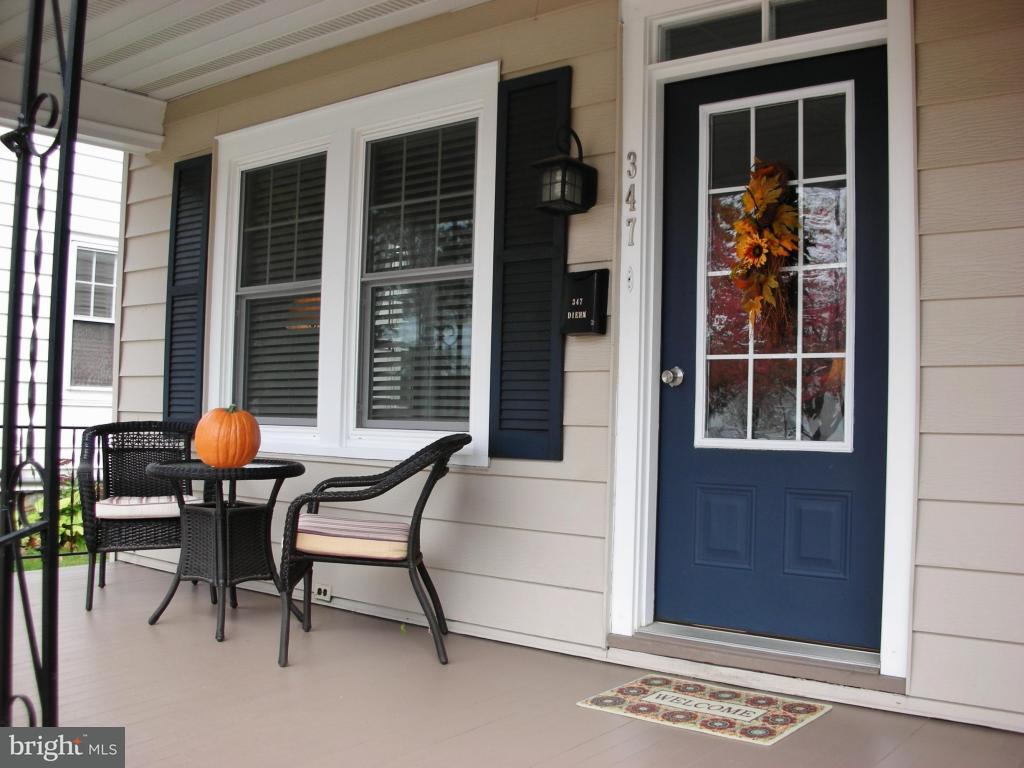 347 Front Street Lititz, PA 17543 - Photo 3 of 38