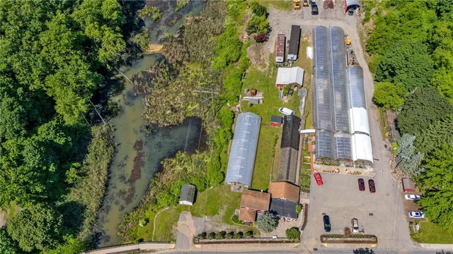 $1,350,000 | 178 Charles Colman Boulevard, Pawling, NY 12564