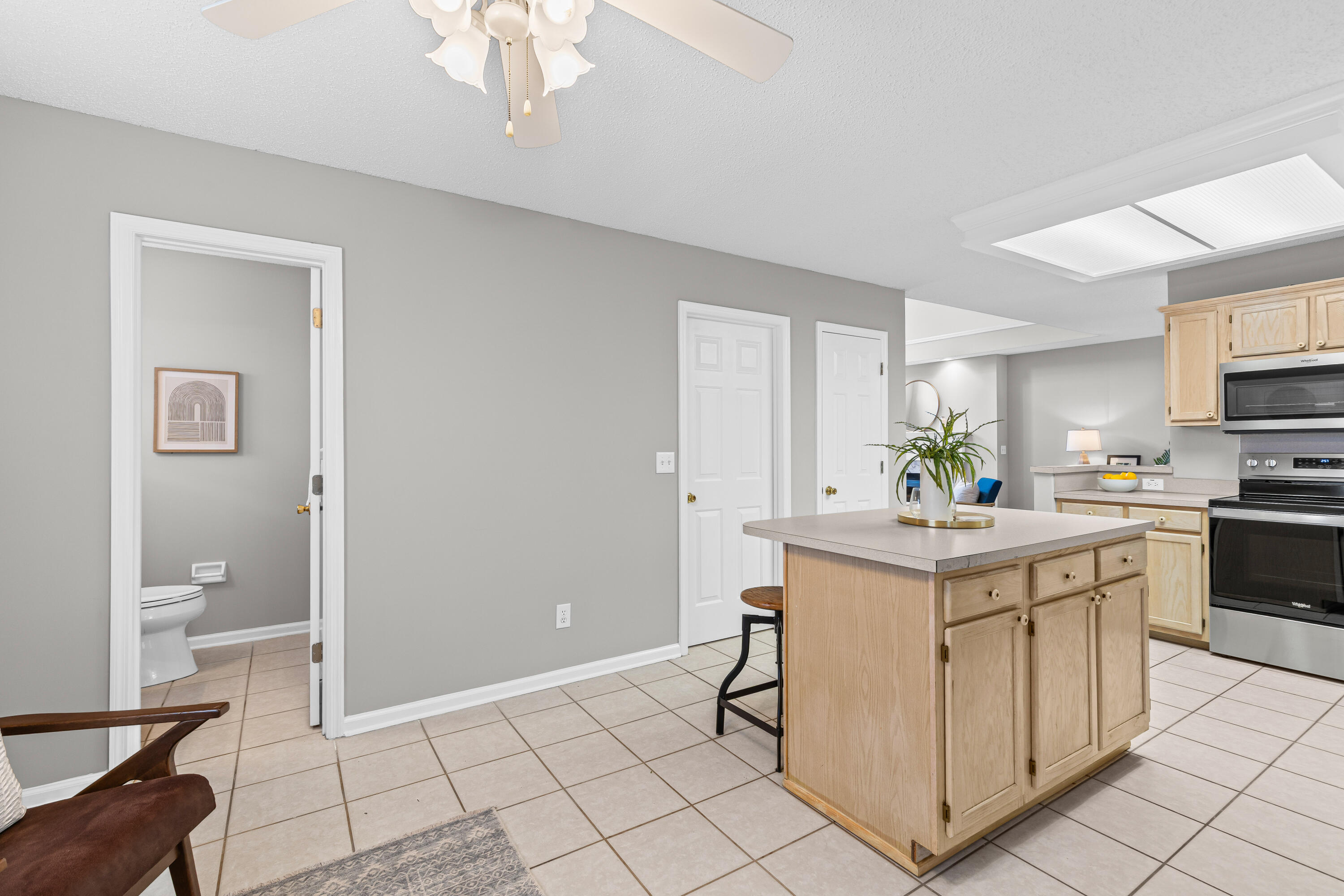 1264 Chatfield Street Mount Pleasant, SC 29464 - Photo 19 of 37 Kitchen