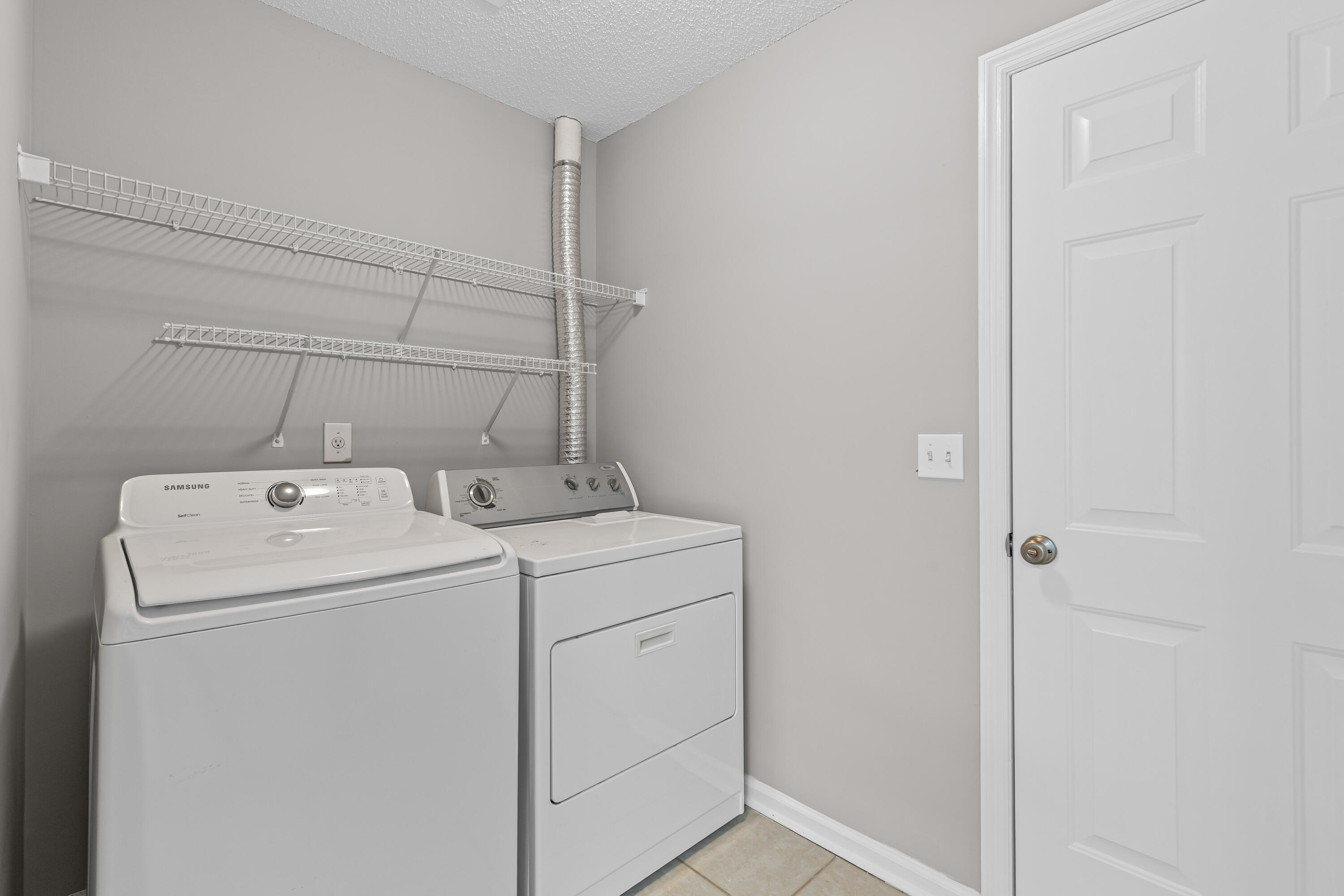 1264 Chatfield Street Mount Pleasant, SC 29464 - Photo 21 of 37 Laundry Room