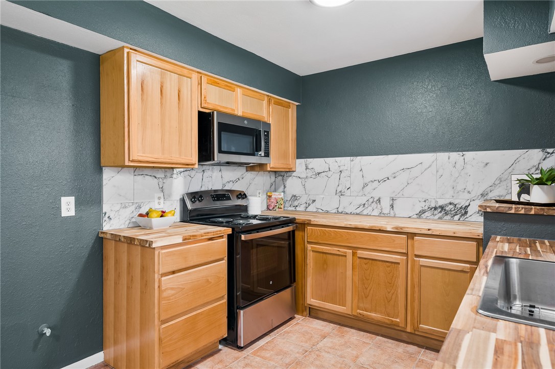 10506 Hemlock Road Corpus Christi, TX 78410 - Photo 12 of 31