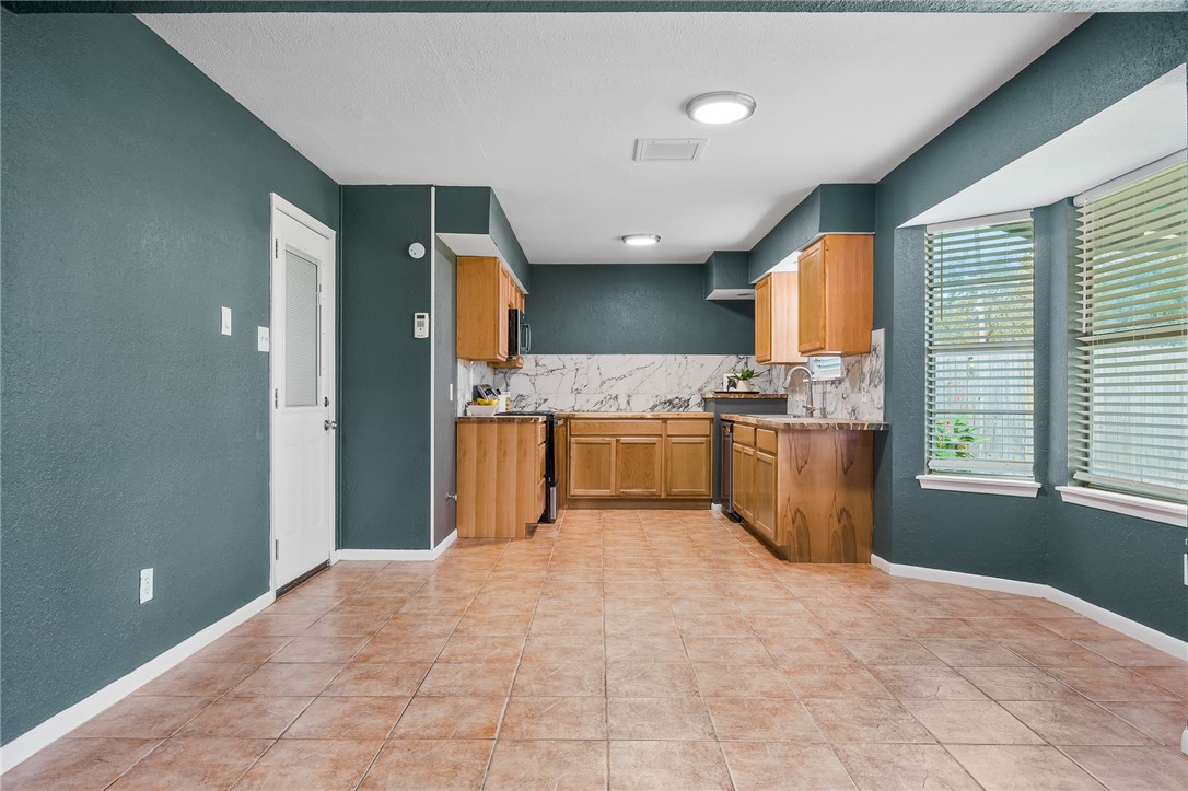 10506 Hemlock Road Corpus Christi, TX 78410 - Photo 10 of 31