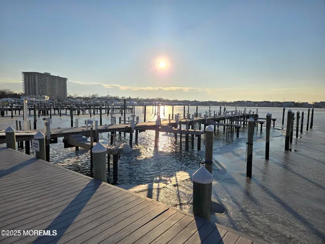 $2,000 | 98 Wharfside Drive, Monmouth Beach, NJ 07750