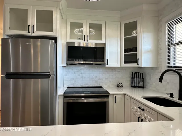 $2,000 | 98 Wharfside Drive, Monmouth Beach, NJ 07750