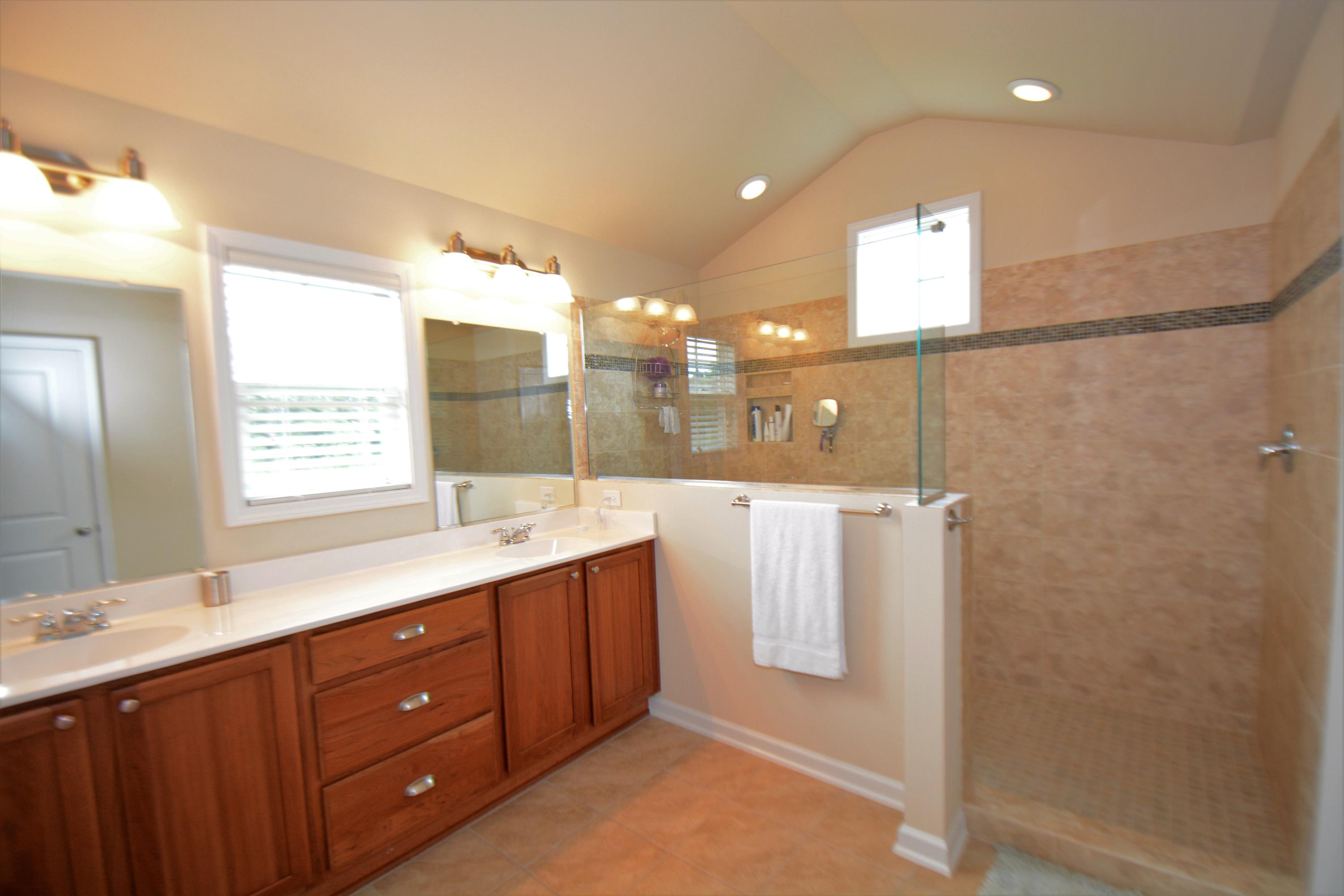1319 Raven Road Hanahan, SC 29410 - Photo 31 of 39 master bathroom