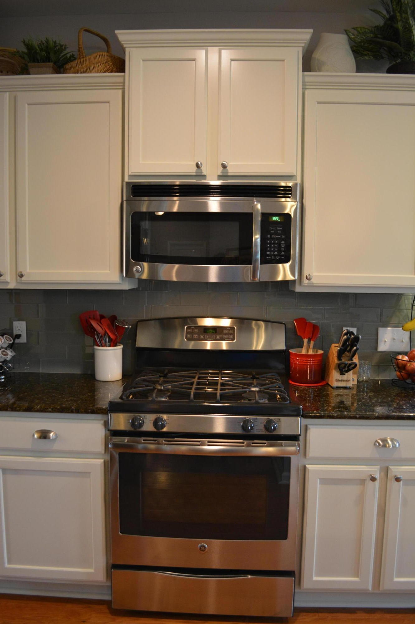 1319 Raven Road Hanahan, SC 29410 - Photo 10 of 39 Awesome appliances