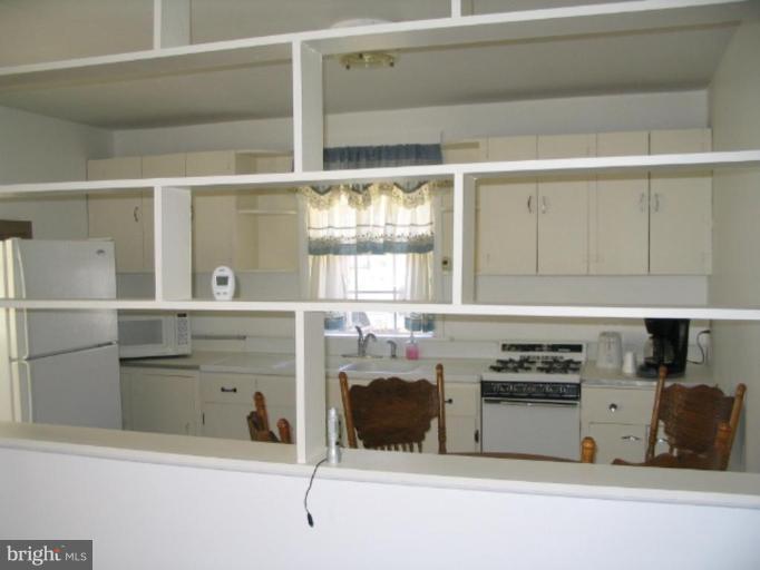 45949 Clarks Road California, MD 20619 - Photo 5 of 9 Kitchen #2