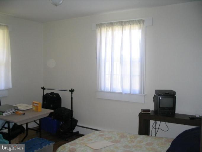 45949 Clarks Road California, MD 20619 - Photo 7 of 9 Bedroom #1