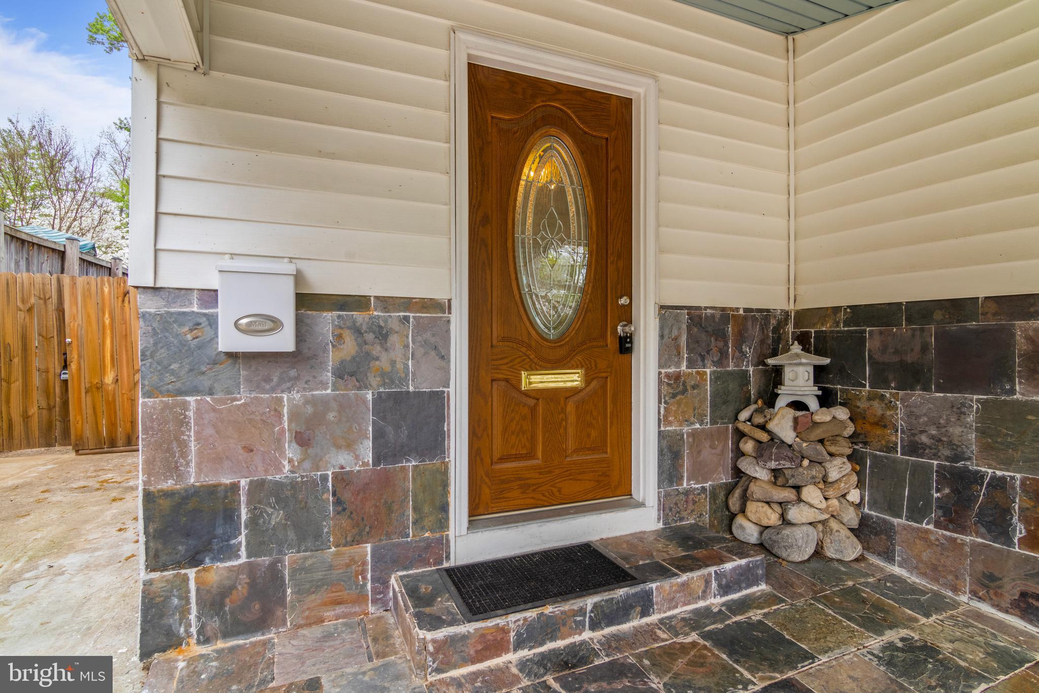 902 Brice Road Rockville, MD 20852 - Photo 3 of 47 Gallery Image 3