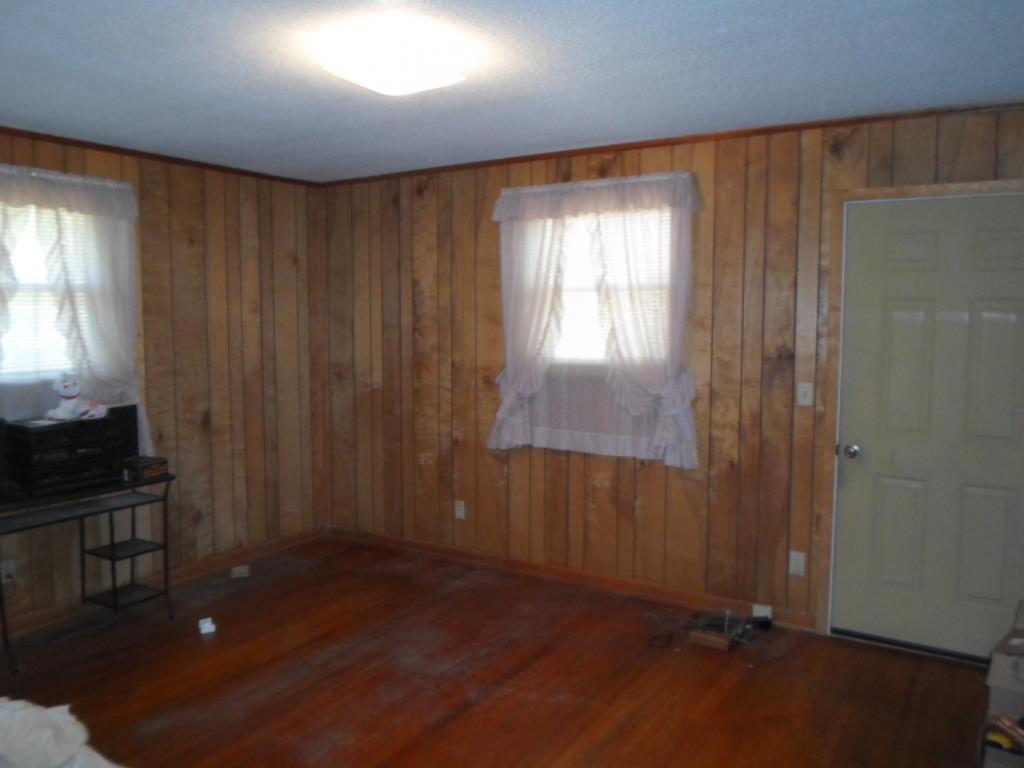 242 Old Chestnut Ridge Road Petersburg, TN 37144 - Photo 4 of 16 Gallery Image 4