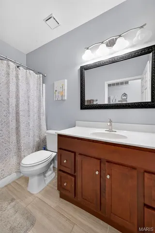 $489,000 | 4562 Briargate Drive, St. Charles, MO 63304