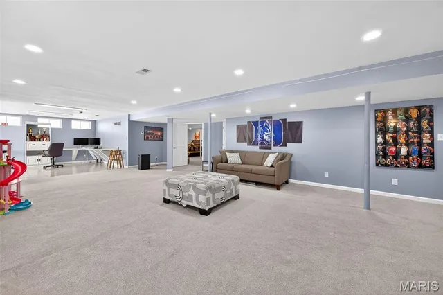 $489,000 | 4562 Briargate Drive, St. Charles, MO 63304