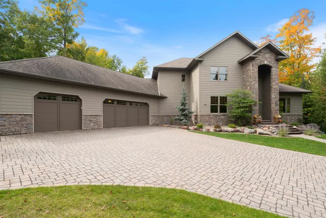 $999,900 | 4391 Grouse Ridge Drive, Hermantown, MN 55811
