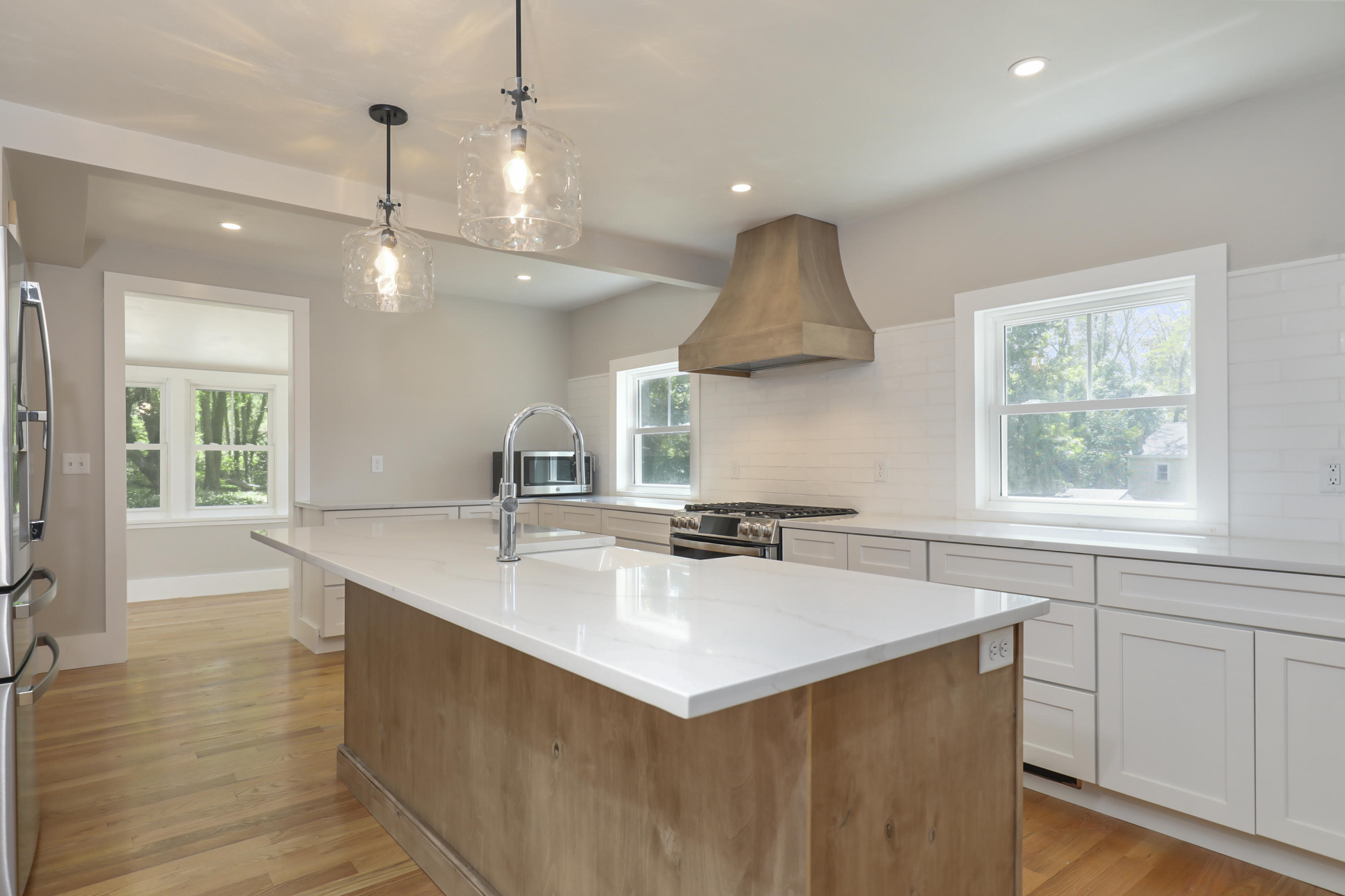 289 Old Main Road North Falmouth, MA 02556 - Photo 12 of 39 008-photo-kitchen-9266219