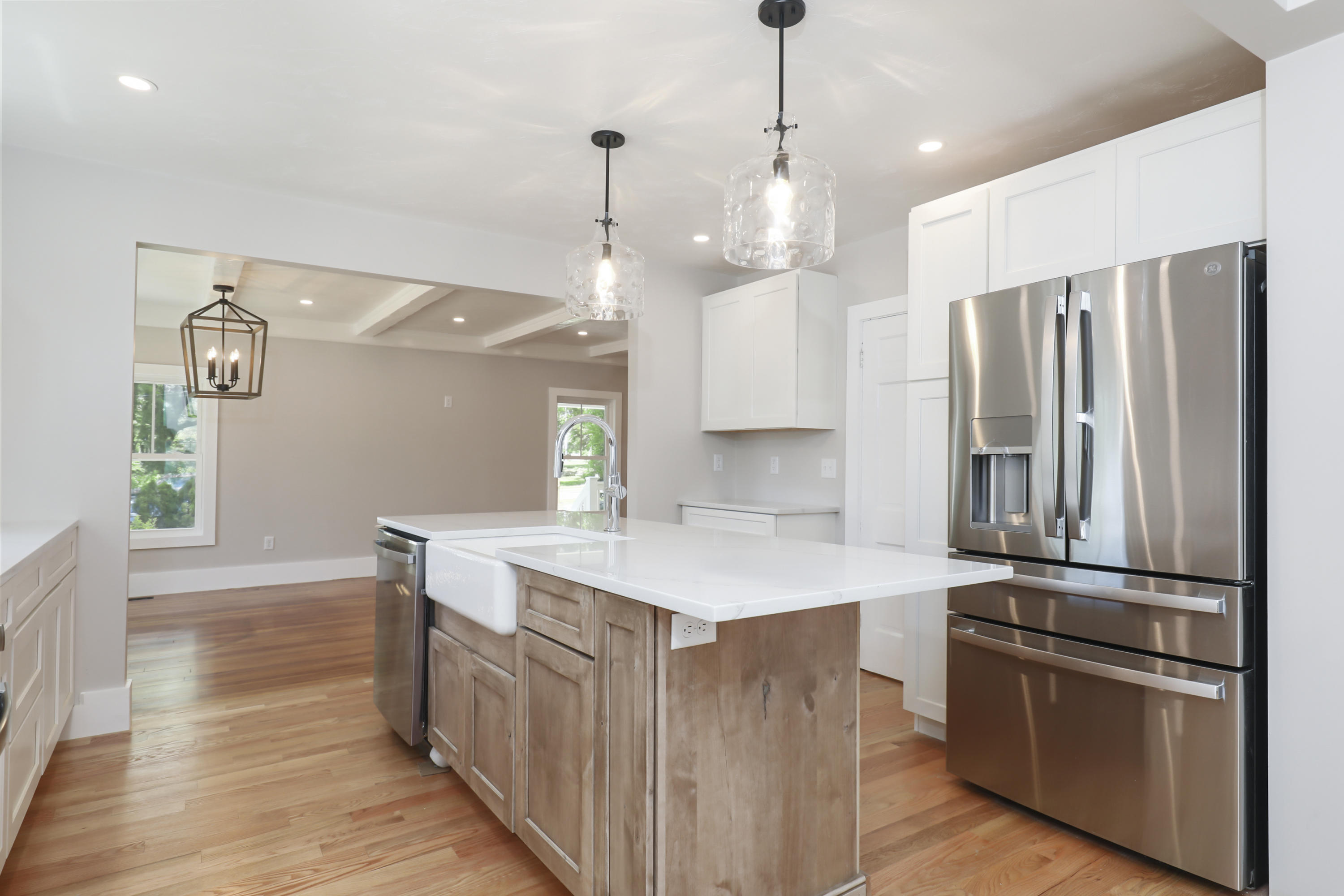 289 Old Main Road North Falmouth, MA 02556 - Photo 14 of 39 010-photo-kitchen-9266221