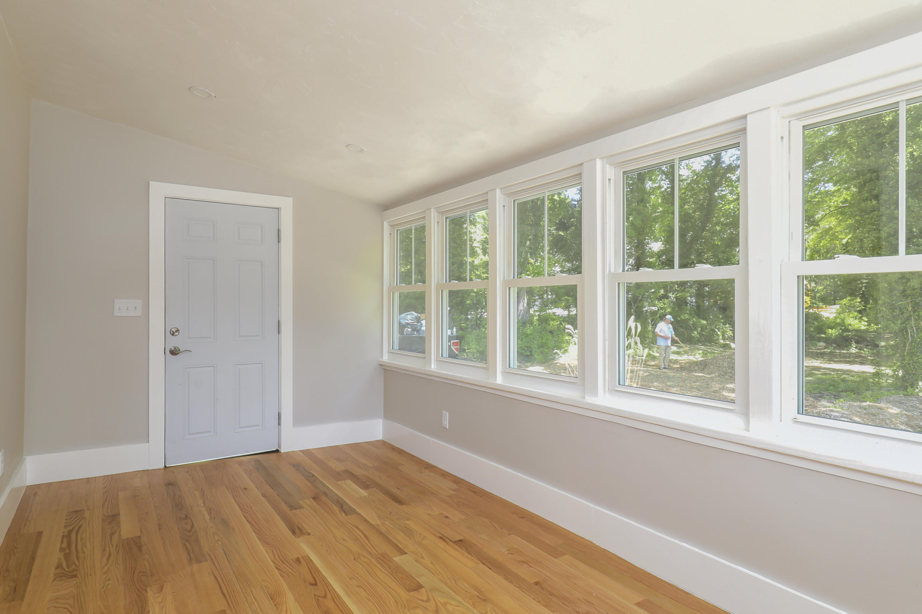 289 Old Main Road North Falmouth, MA 02556 - Photo 19 of 39 013-photo-back-room-9266222