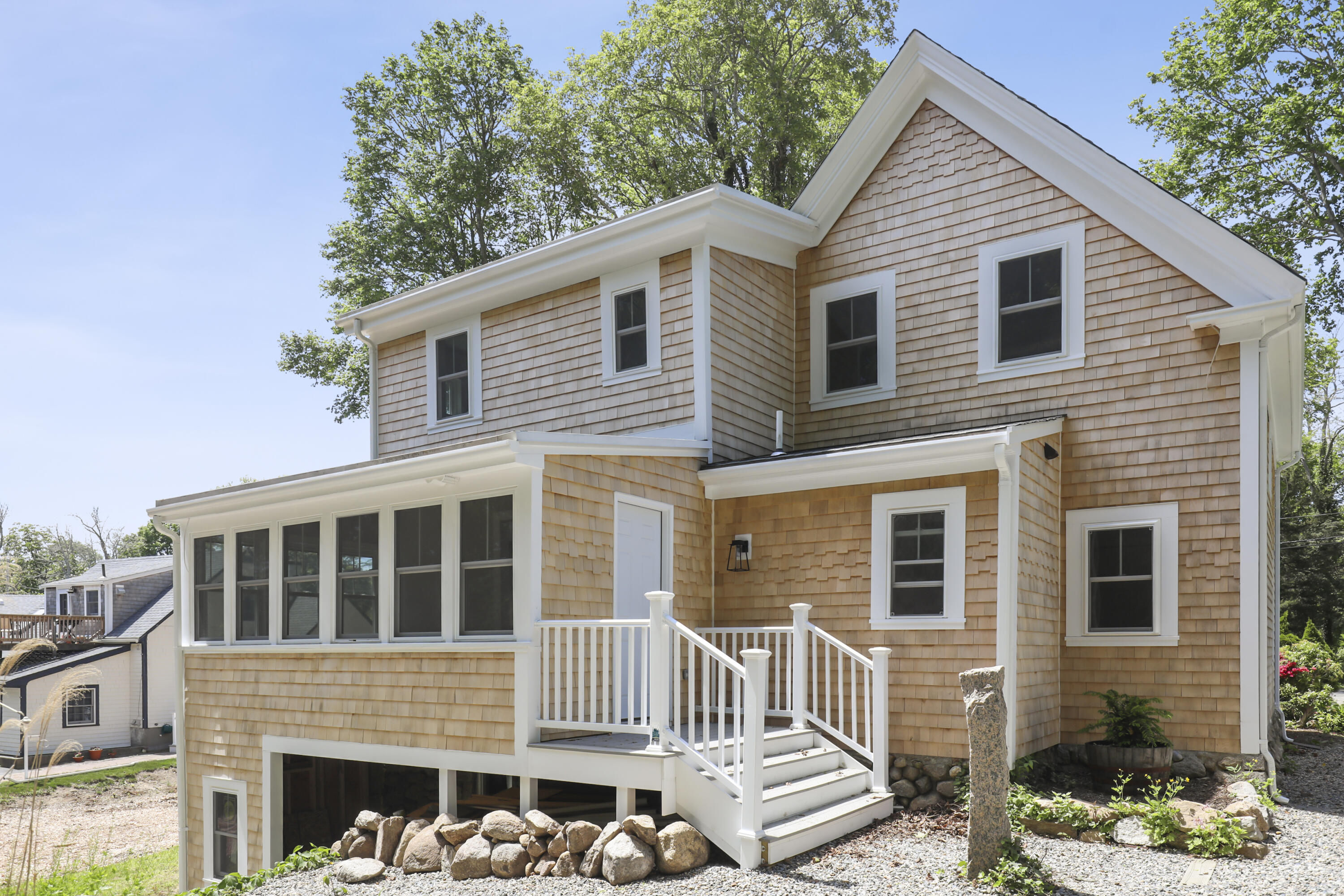 289 Old Main Road North Falmouth, MA 02556 - Photo 4 of 39 025-photo-rear-view-9266236