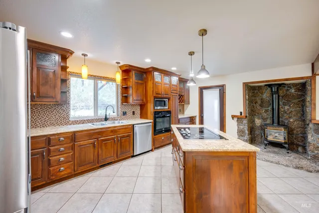 $560,000 | 1616 Shetland Court, Moscow, ID 83843