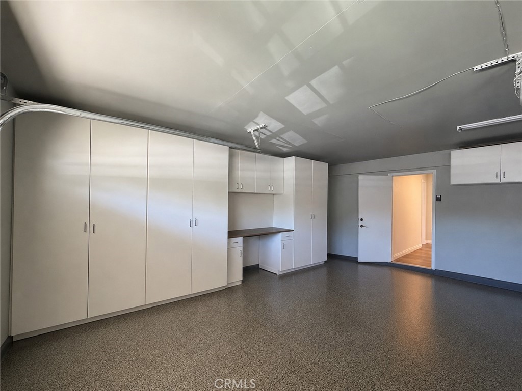 3165 Weatherby Drive Riverside, CA 92503 - Photo 27 of 30 Garage