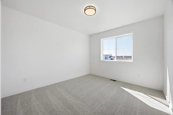 $327,750 | 6209 86th Avenue South, Horace, ND 58047