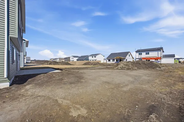 $327,750 | 6209 86th Avenue South, Horace, ND 58047