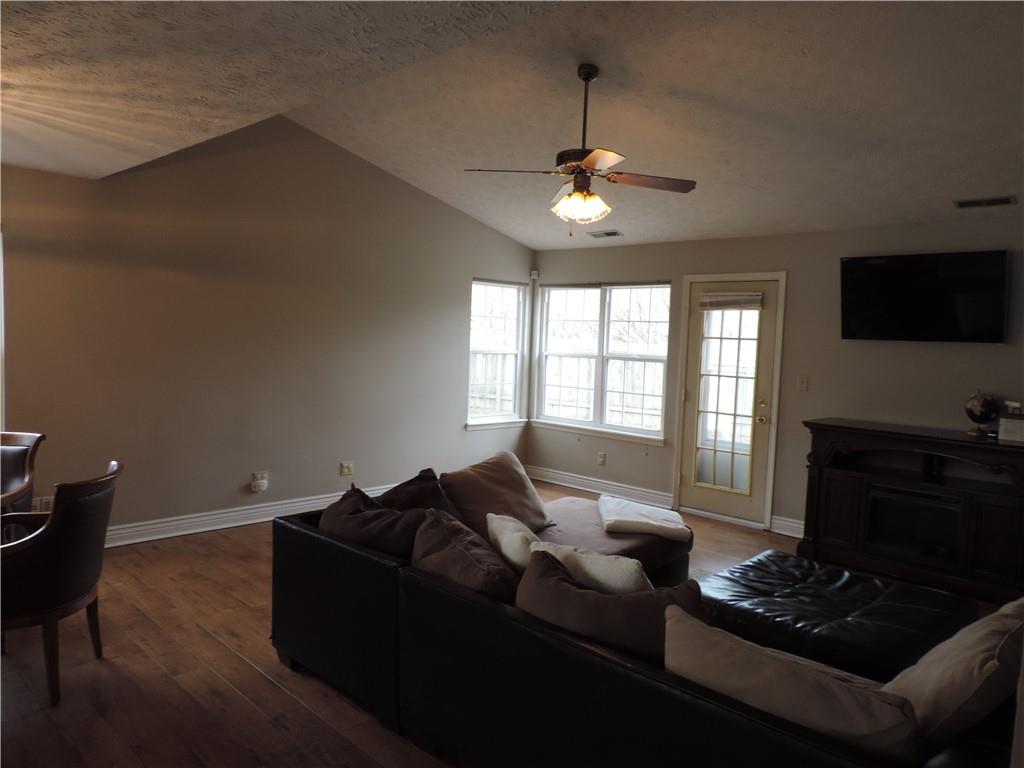 7729 Wind Run Circle Indianapolis, IN 46256 - Photo 6 of 20