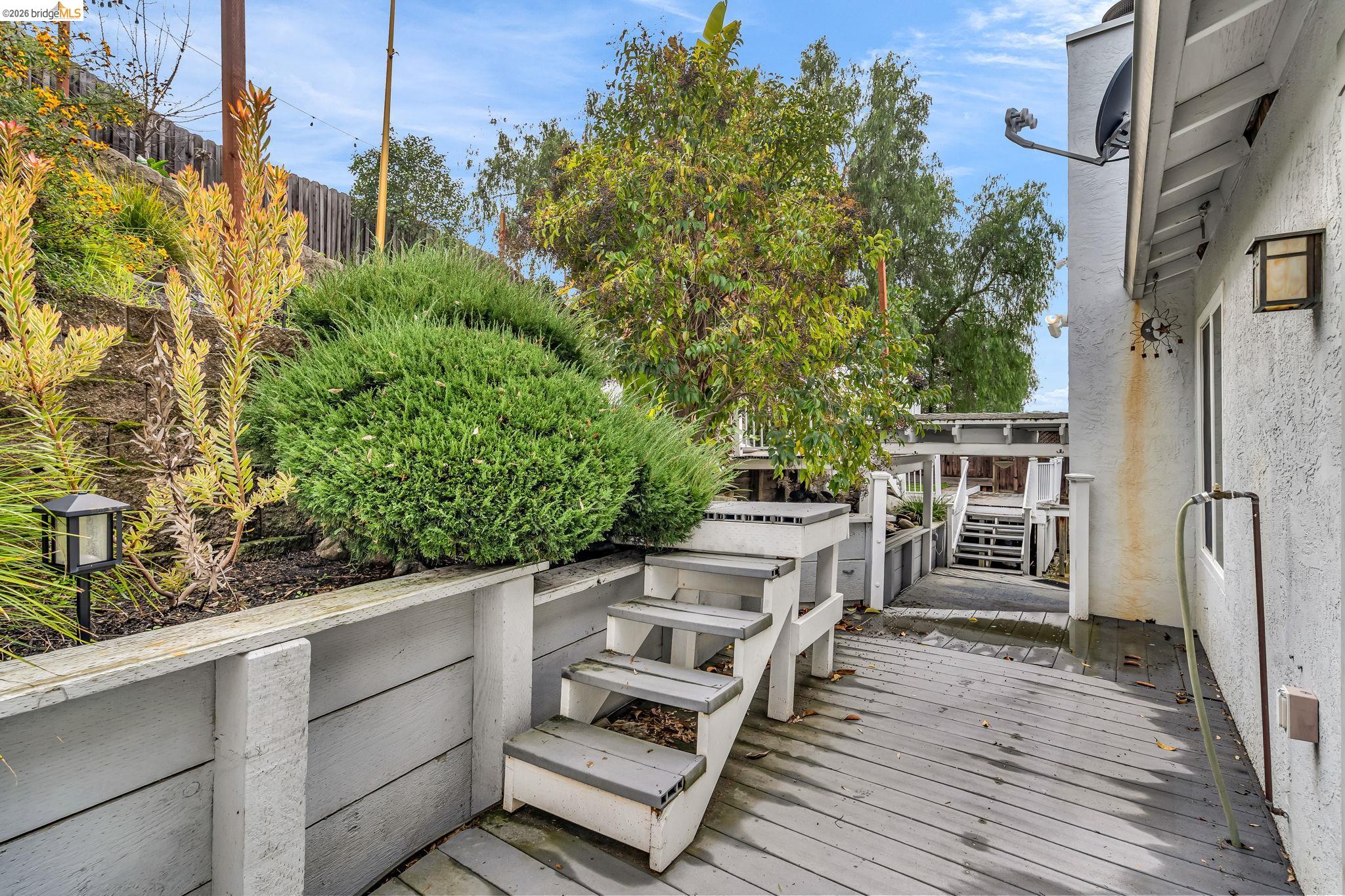 909 Halite Way Antioch, CA 94509 - Photo 50 of 52 a view of a balcony with chairs