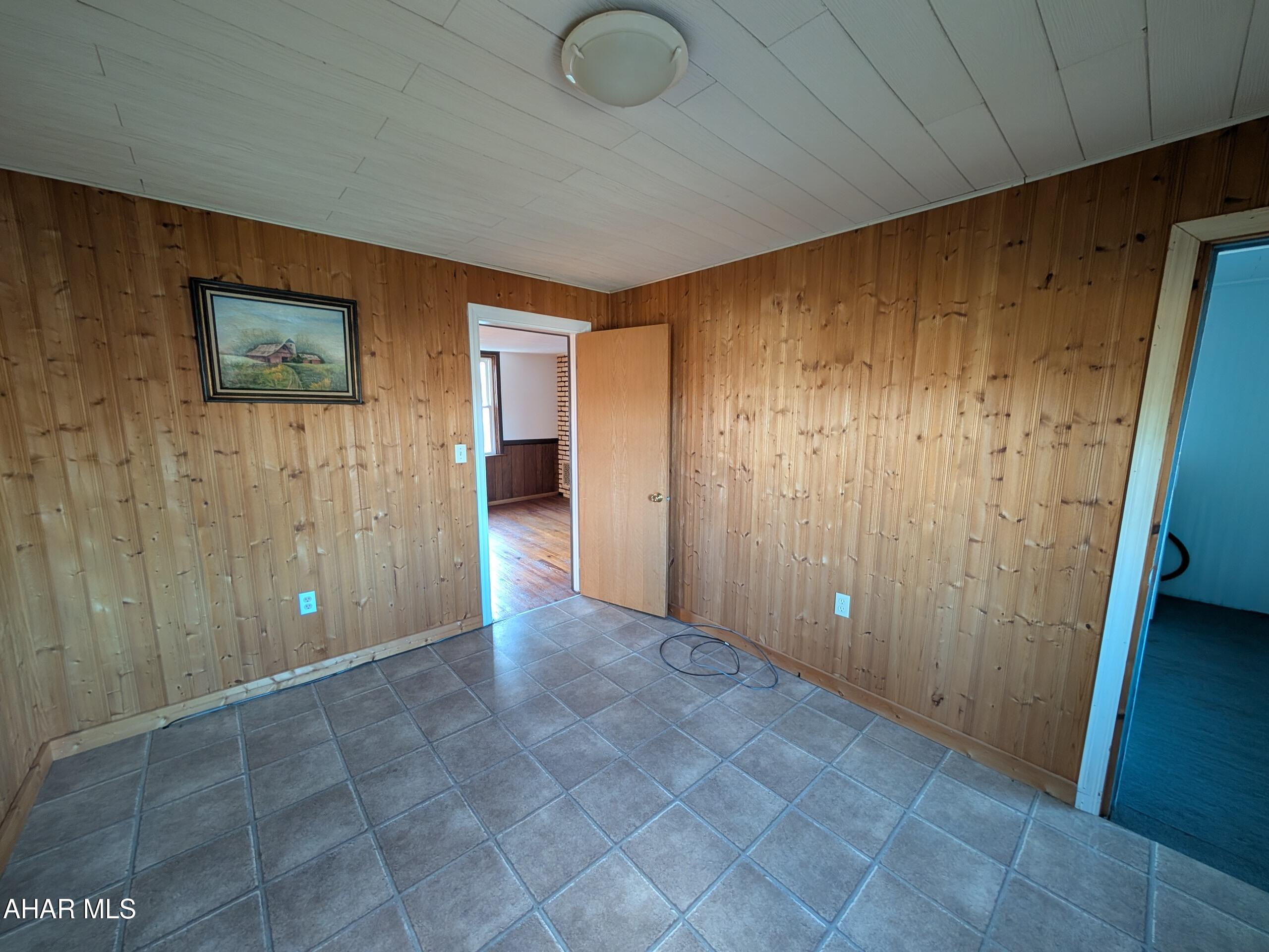 3549 Mill Road Duncansville, PA 16635 - Photo 8 of 22