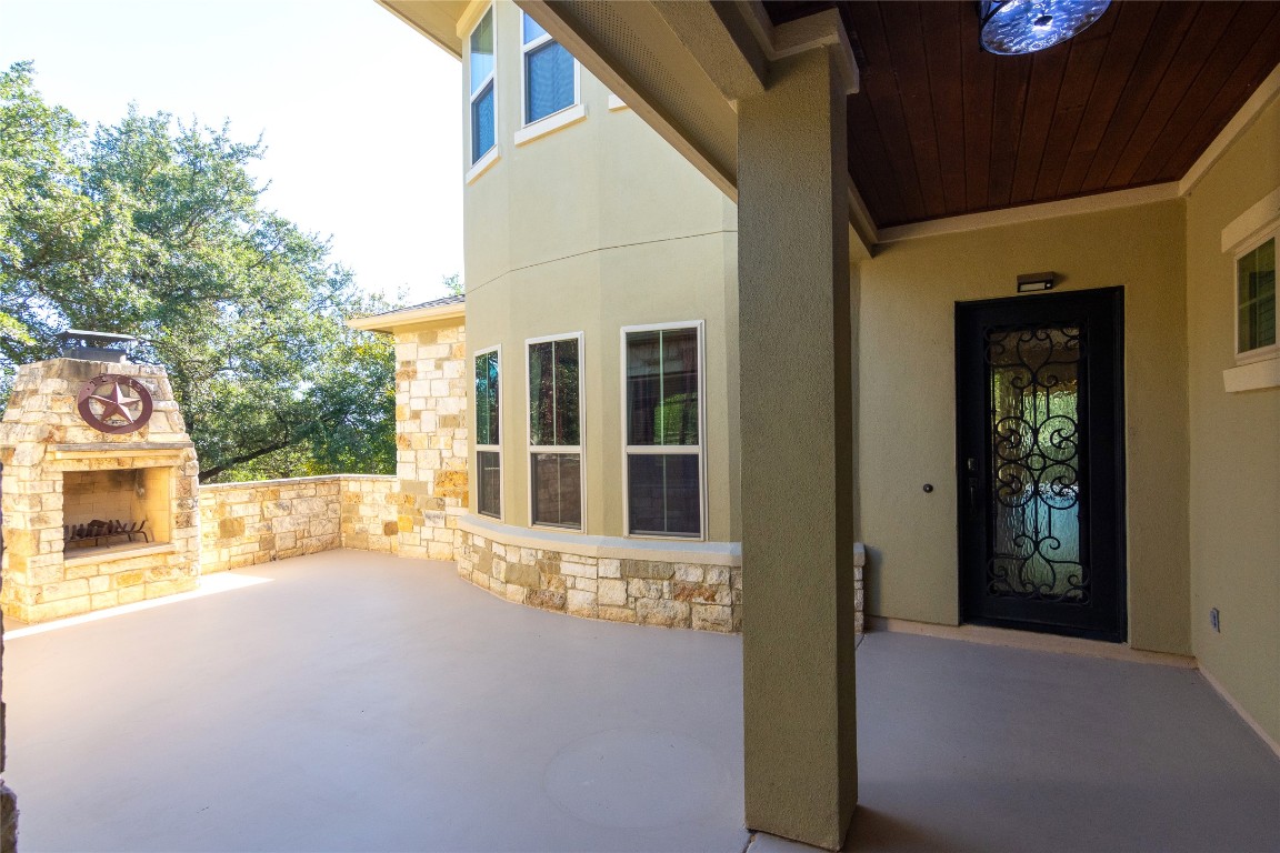 316 Chadwick Drive Georgetown, TX 78628 - Photo 4 of 39 front view of a house with a yard