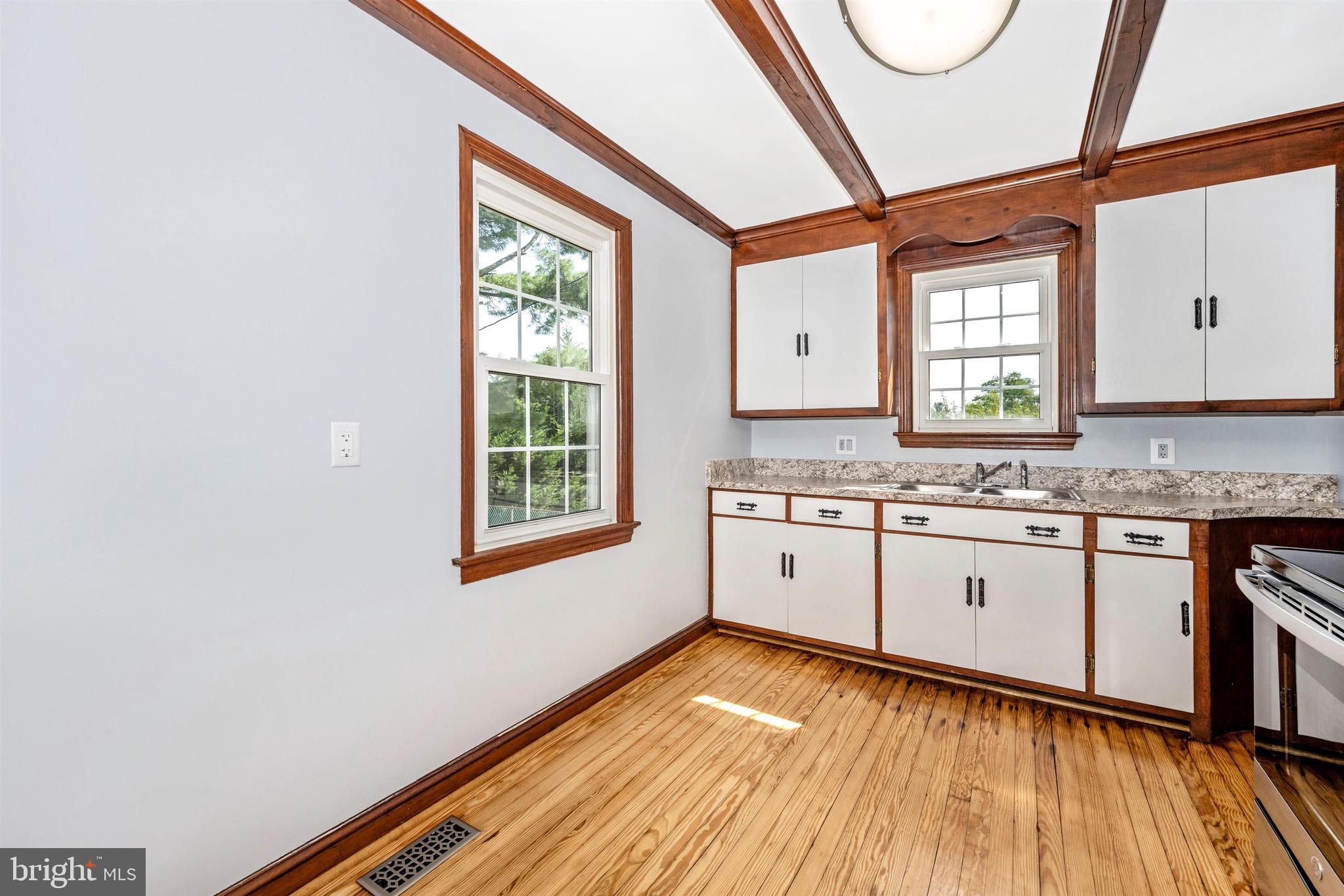 16957 Frederick Road Mount Airy, MD 21771 - Photo 13 of 64 Gallery Image 13