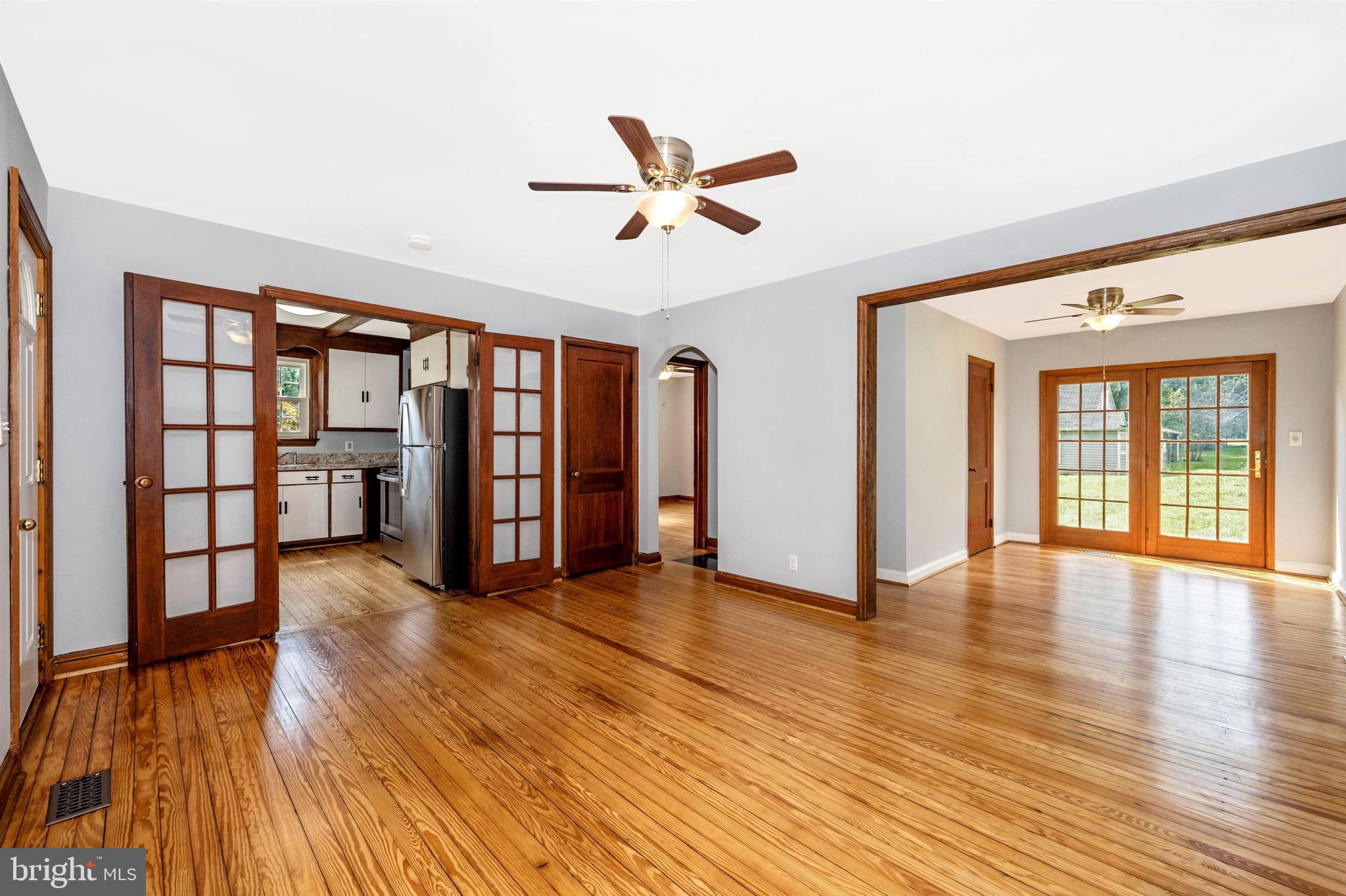 16957 Frederick Road Mount Airy, MD 21771 - Photo 6 of 64 Gallery Image 6