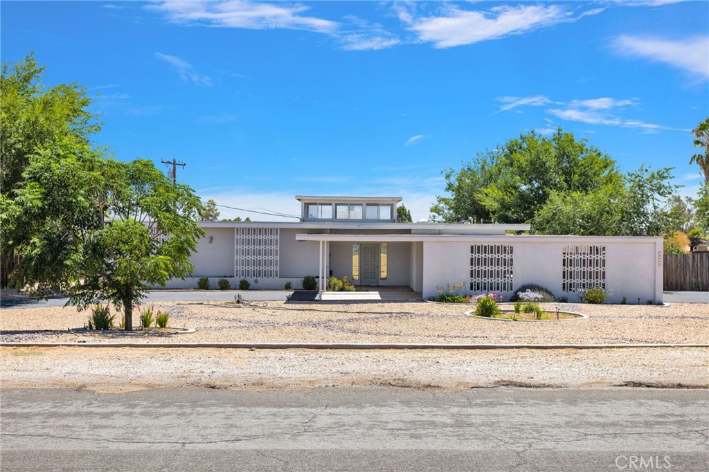 18969 Pachappa Road Apple Valley, CA 92307 - Photo 2 of 75