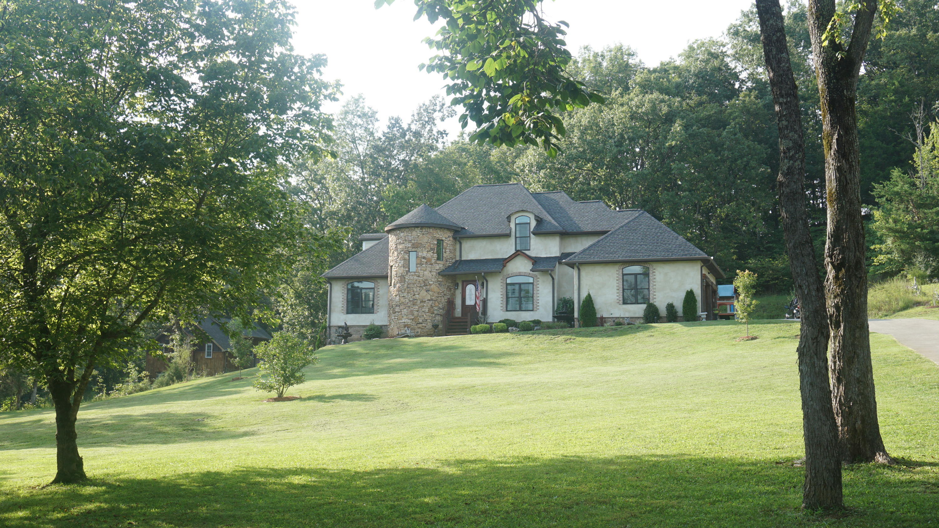 372 Boring Chapel Road Johnson City, TN 37615 - Photo 3 of 33 Property view