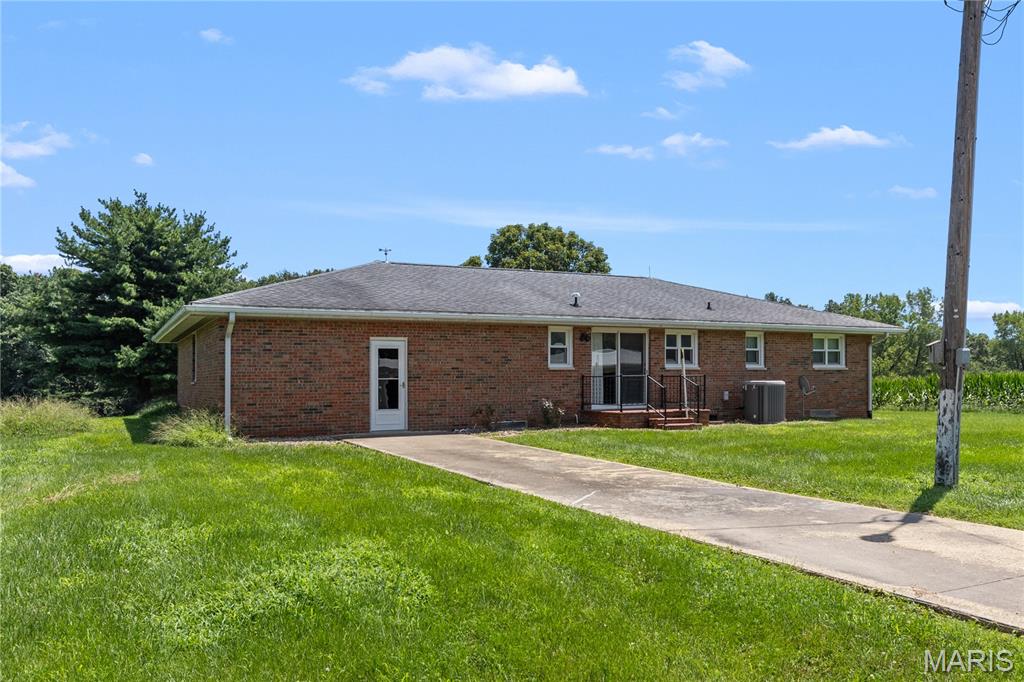29995 Mitchell Creek Road Jerseyville, IL 62052 - Photo 25 of 41