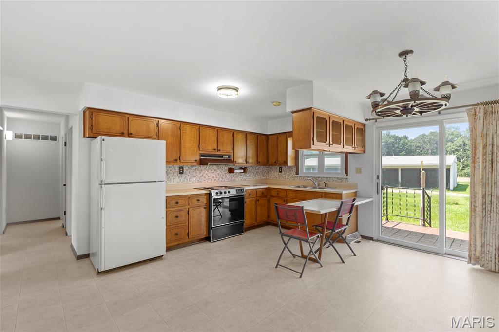 29995 Mitchell Creek Road Jerseyville, IL 62052 - Photo 9 of 41